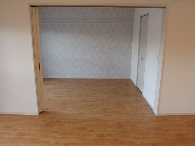 マンション英苑の洋室