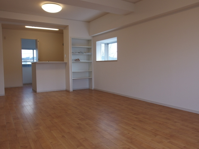 マンション英苑の洋室