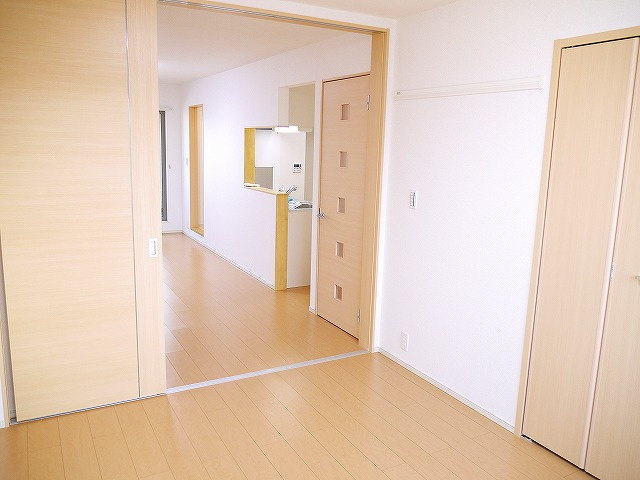 アンシェント・スリーの洋室|落ち着いた色調の洋室です