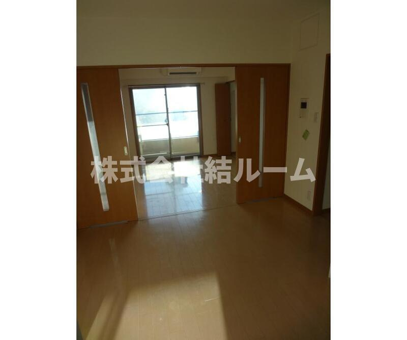 板橋区小豆沢２丁目の賃貸マンションの居間・リビング|別部屋参考写真