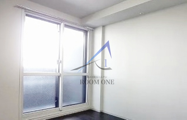 ZOOM渋谷富ヶ谷の居間・リビング|洋室のお部屋です。