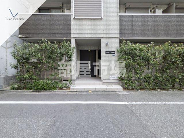 D-roomハウス秋葉原のエントランス