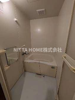 ウエストワンの浴室|独立しているお風呂です◎