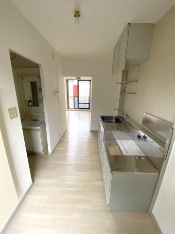 ハイム・ジュネスの内装