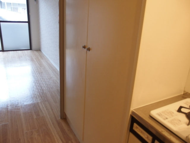 エバーグリーン明大寺の収納