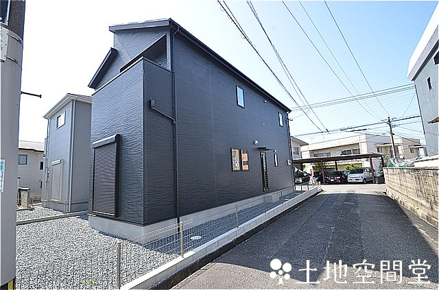 北九州市八幡西区中の原3丁目3期1号棟の前面道路含む現地写真