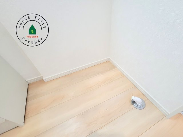 糟屋郡新宮町緑ヶ浜2丁目第2-2棟（1号棟）の内観：施工例|ランドリースペースは広さもたっぷり。