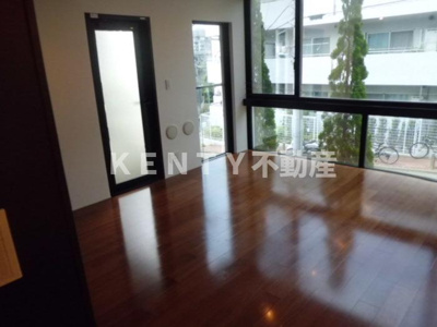 【居間・リビング】 | カスタリア目黒長者丸 | 居間です