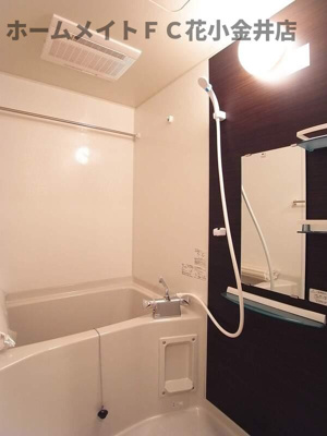 【浴室】 | リブリ・M&I | 落ち着いた空間のお風呂です