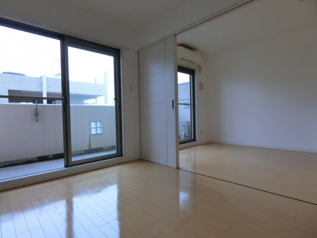 【洋室】 | シティーコート南瓦町