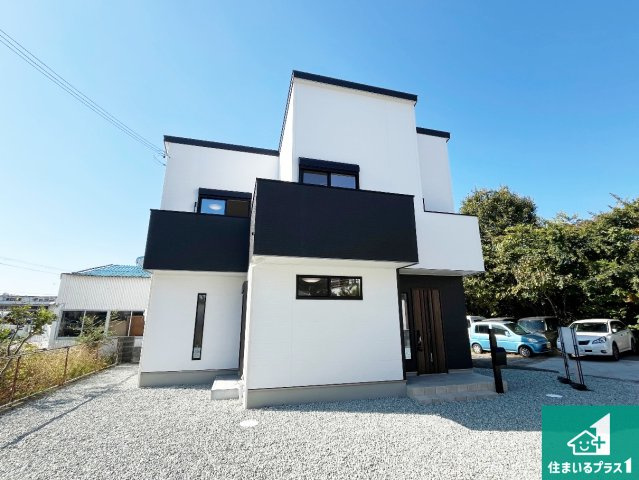 加古川市平荘町山角　新築一戸建ての外観|安心の10年保証！外観を美しく保ち、雨水で汚れを落とします！気になることがありましたら、お気軽にお問い合わせください！