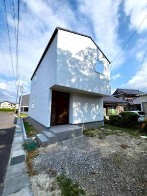 【前面道路含む現地写真】 | 鳥取市湖山町南一丁目新築戸建て