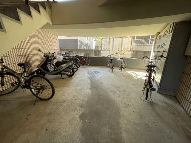 UKマンションの駐車場