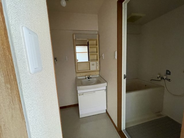 UKマンションの洗面所