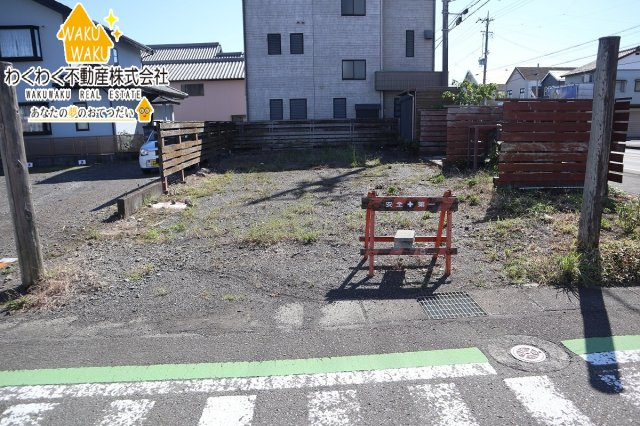 売地