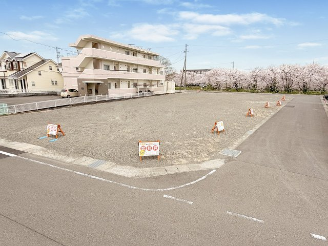 売地