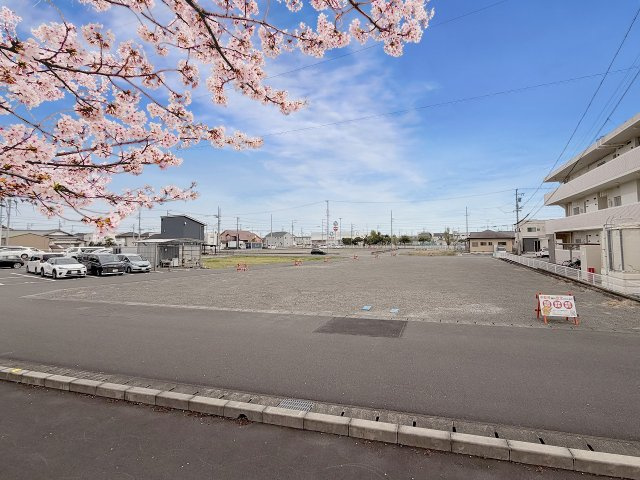 売地