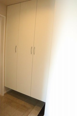 アルファステイツ富田浜の玄関|シューズクローゼット