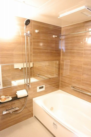 アルファステイツ富田浜の浴室