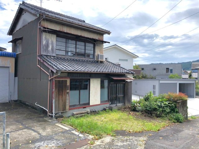 売地