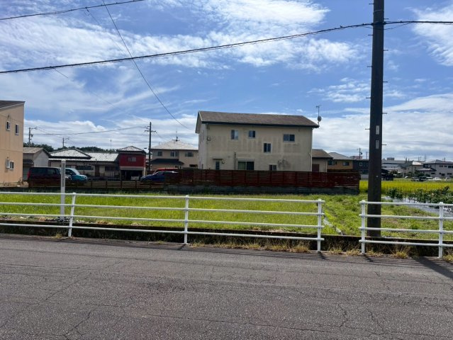 売地