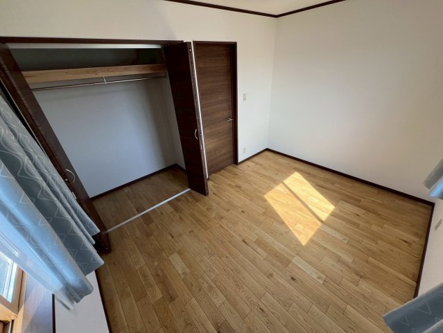 戸建て|全室収納付きです♪
