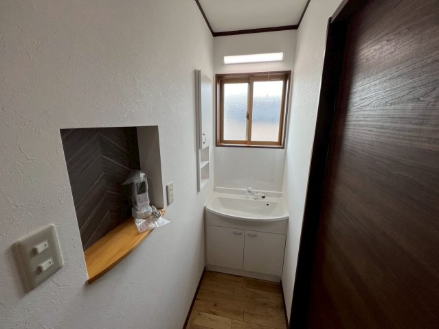 戸建て|2階の階段を上がると手洗い場がついています！