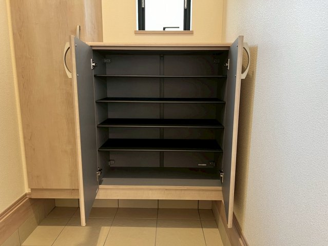 焼津市塩津3期　新築住宅の収納