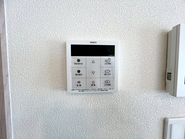 焼津市塩津3期　新築住宅の発電・温水設備