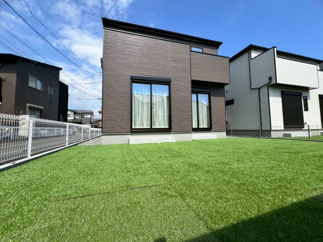 焼津市塩津3期　新築住宅の庭|2025年11月中旬撮影