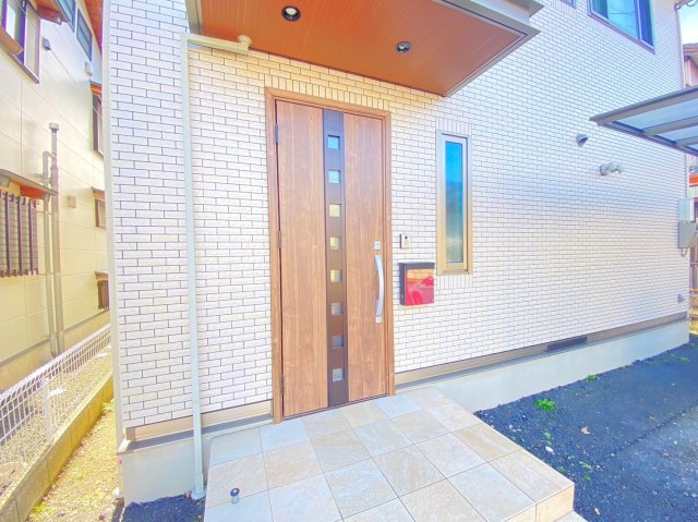 中古 戸建て|防犯対策にもなるカメラ付きインターホン+ポスト