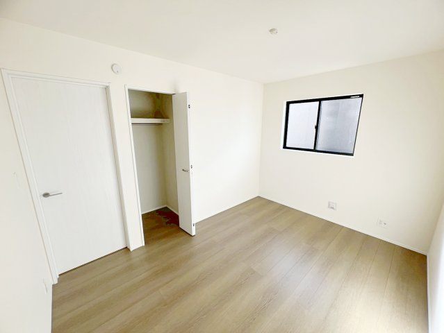 焼津市塩津3期　新築住宅の洋室