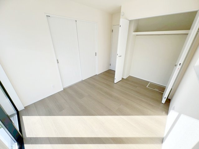 焼津市塩津3期　新築住宅の洋室