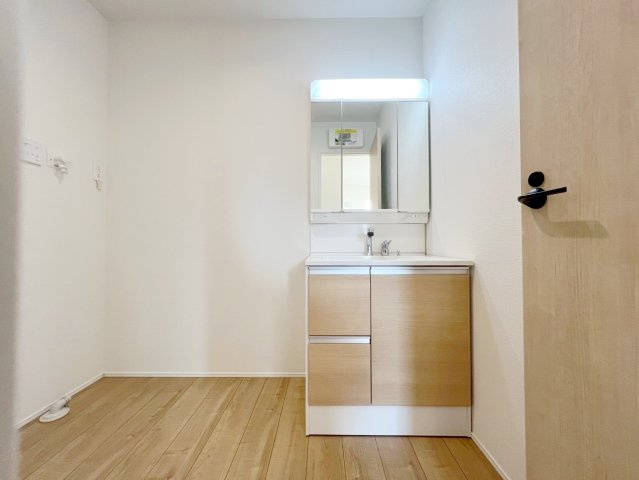 新築 島田市中溝町　第1期　全2棟の独立洗面台