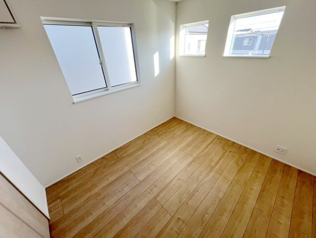 新築 島田市中溝町　第1期　全2棟の洋室