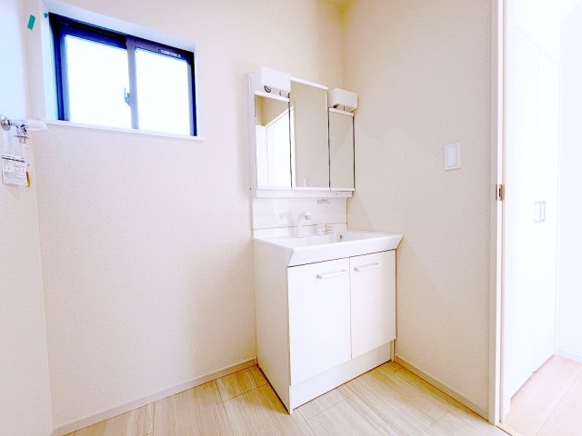 焼津市三ケ名　13期　限定1棟の洗面所