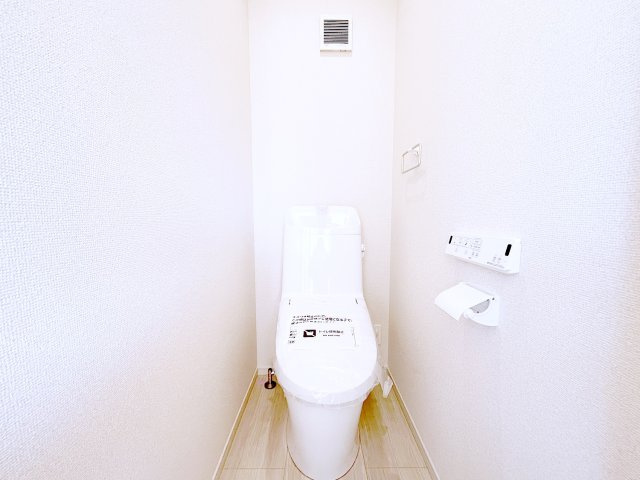 焼津市三ケ名　13期　限定1棟のトイレ