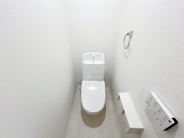 新築 島田市中溝町　第1期　全2棟のトイレ