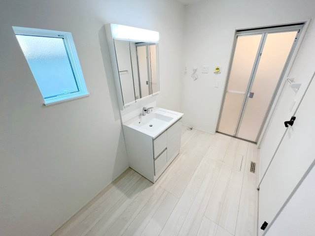 新築 島田市中溝町　第1期　全2棟の独立洗面台