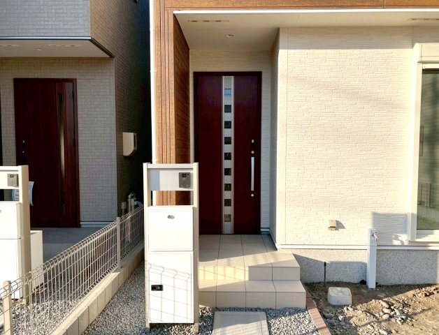 新築 島田市中溝町　第1期　全2棟の玄関