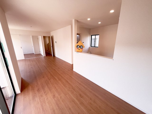 島田市東町　5期　限定1棟の居間・リビング|ご家族みんながゆったりくつろげる広々リビング！
