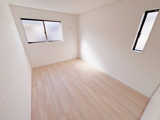 藤枝市志太　第3-2の洋室