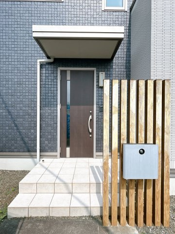 中古 戸建てのエントランス