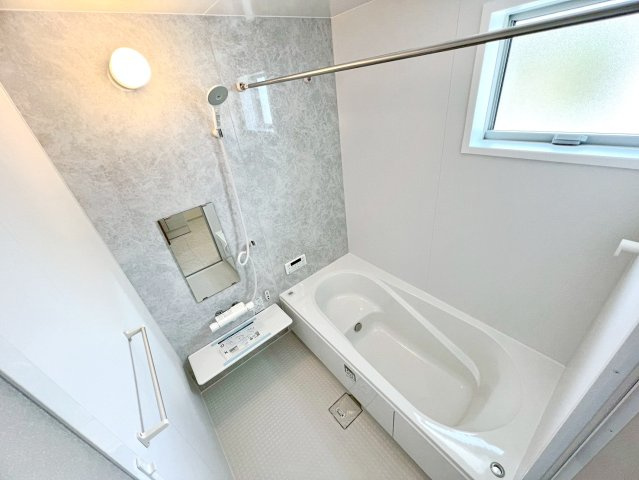 吉田町住吉8期　新築戸建の浴室