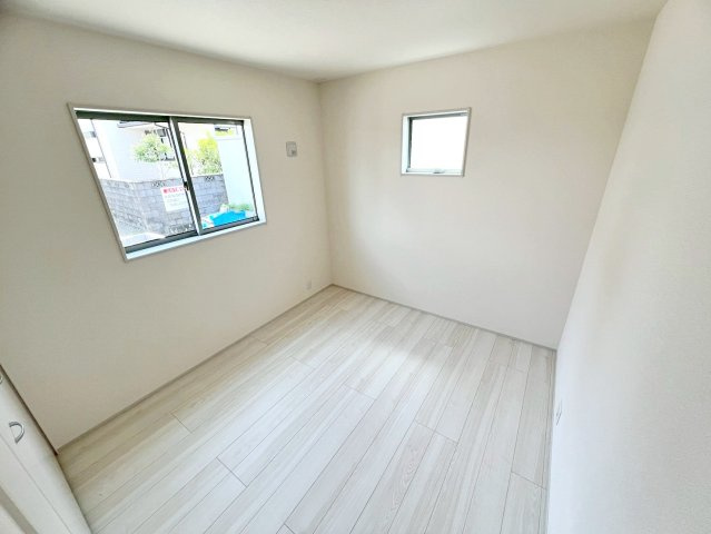 吉田町住吉8期　新築戸建の洋室