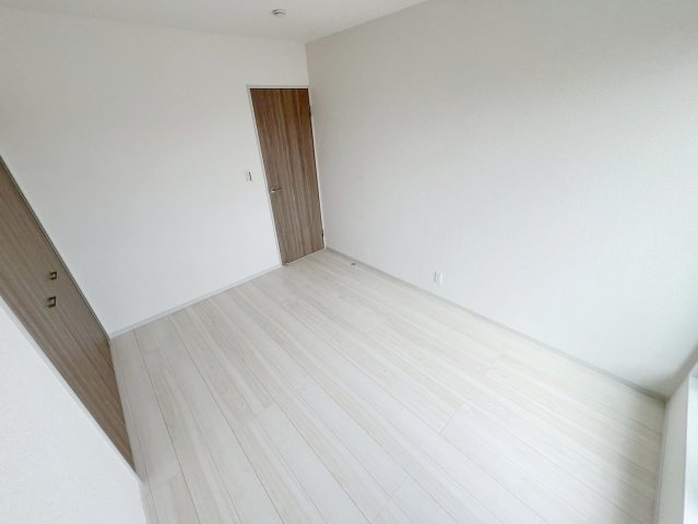 焼津市田尻北　未使用戸建の洋室