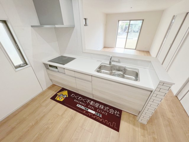 焼津市田尻北　未使用戸建のキッチン|オール電化住宅です♪
お手入れ簡単ＩＨクッキングヒーター搭載
