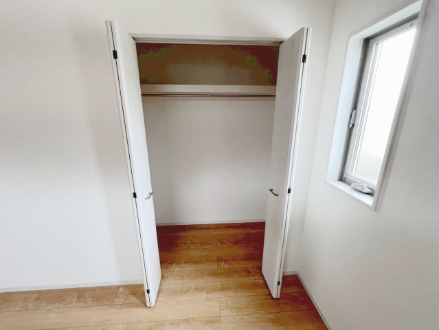 焼津市田尻北　未使用戸建の収納|すべての居室にはたっぷり収納できる大型収納を設置しています
