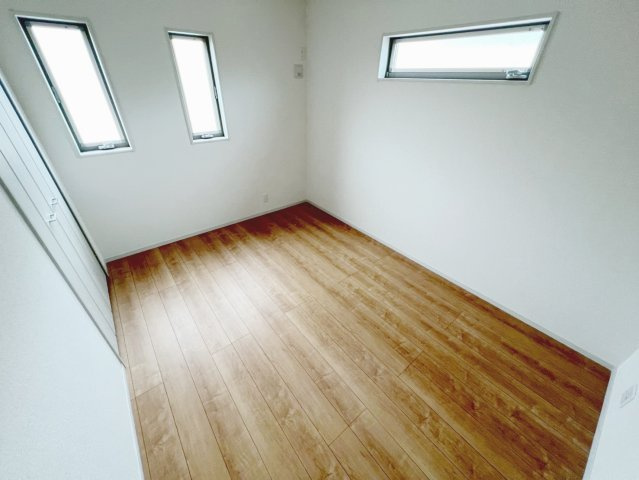 焼津市田尻北　未使用戸建の洋室|洋室はお手入れ簡単、ノンワックス仕様です