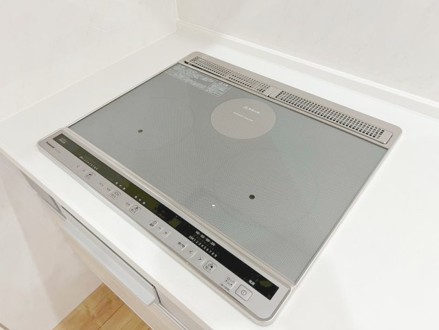 焼津市田尻北　未使用戸建のキッチン|フラット構造なのでお掃除もノンストレス！部屋が暑くならないので夏場も快適に料理ができます。また火を使わないので消し忘れによる事故がなく安全です。